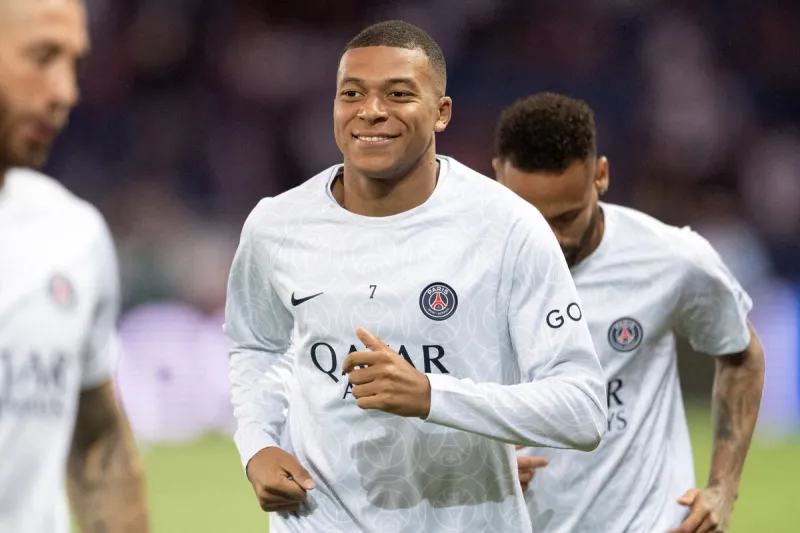 paris saint-germain v juventus  group h - uefa champions league