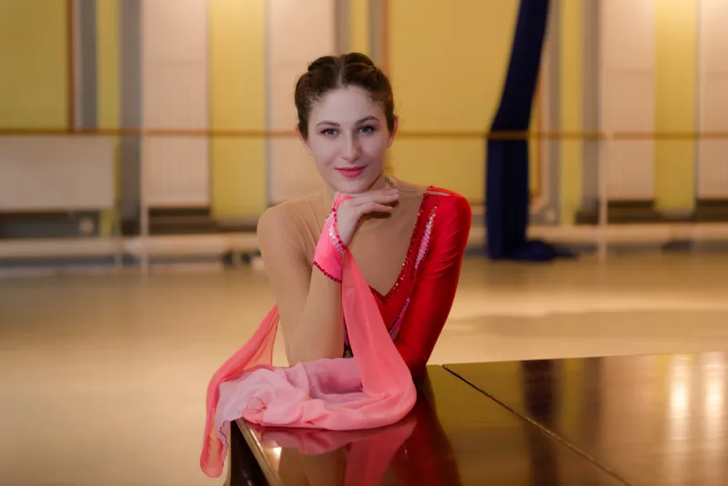 the photo was taken march 31, 2016 on the examination concert for contemporary dance at the conservatory of the city of dnipropetrovsk in ukraine anna nikishova