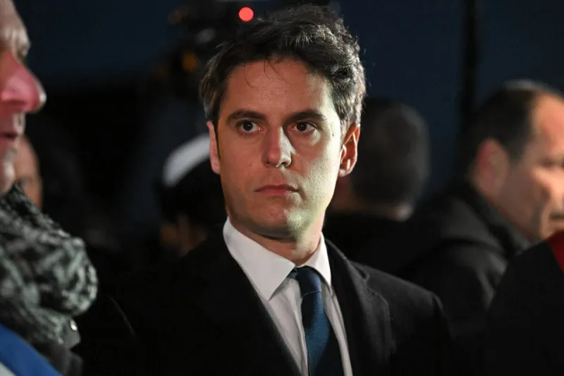 le nouveau premier ministre français gabriel attal lors de sa première visite en tant que premier ministre dans le village de clairmarais, pas de calais, le 9 janvier 2024, un village touché par les inondations photo par eliot blondet abacapresscom