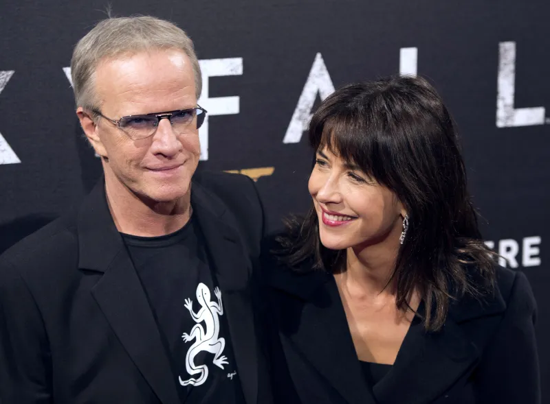 les acteurs français christophe lambert et sophie marceau posent avant la sortie du film "skyfall" de james bond à paris le 24 octobre 2012 afp photo miguel medina afp miguel medina