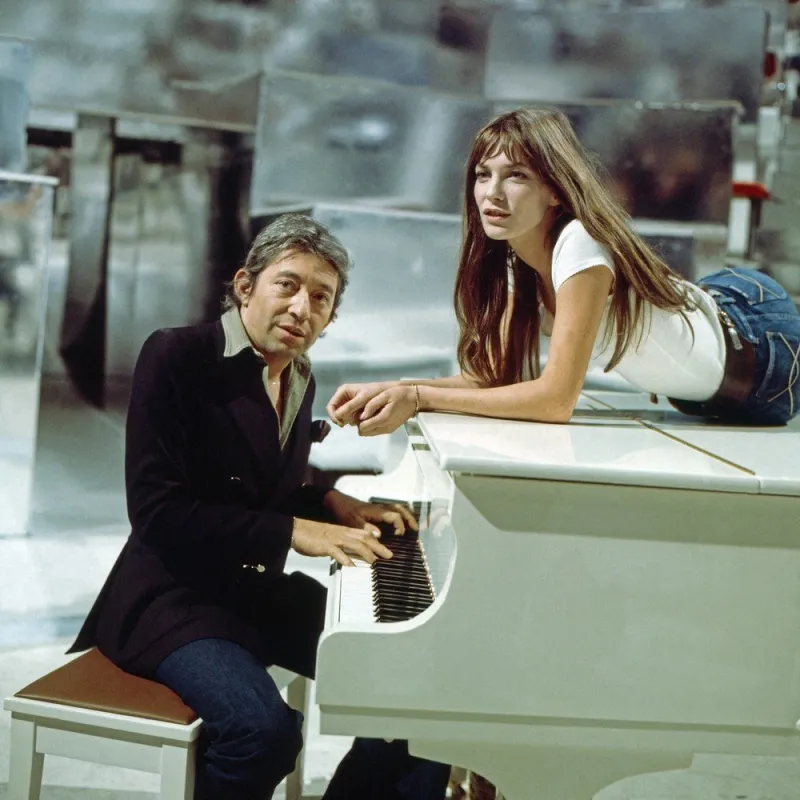 liedercircus, music show, germany 1977, guest stars  serge gainsbourg, jane birkin photo by dpa abacapresscom <motcle99> yamaha television television germany deutschland allemagne < motcle99> , 752767 002 münchen allemagne germany