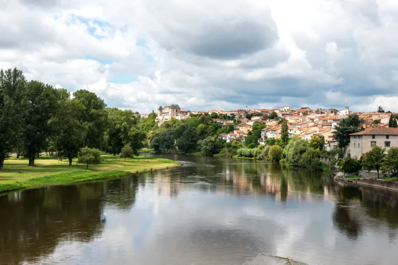 allier river in pont-du-chateau, puy-de-dome department, auvergne (france)