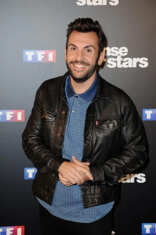 laurent ournac pose au photocall danse avec les stars a tf1 a paris, france, le 28 septembre 2016 photo by alban wyters abacaprresscom , 564868 140 paris france