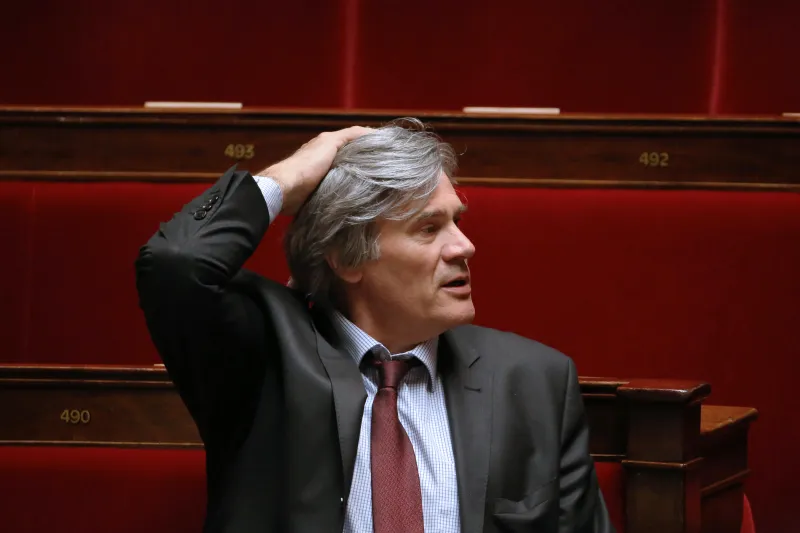le ministre français de l'agriculture et porte-parole du gouvernement, stéphane le fon, assiste à une séance de questions au gouvernement à l'assemblée nationale, le 07 mai 2014 à paris afp photo kenzo tribouillard