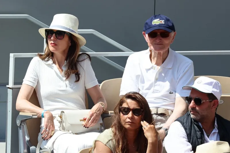 elsa zylberstein and albert zylberstein in the stands during french open roland garros 2023 on may 28, 2023 in paris, france photo by nasser berzane abacapresscom
