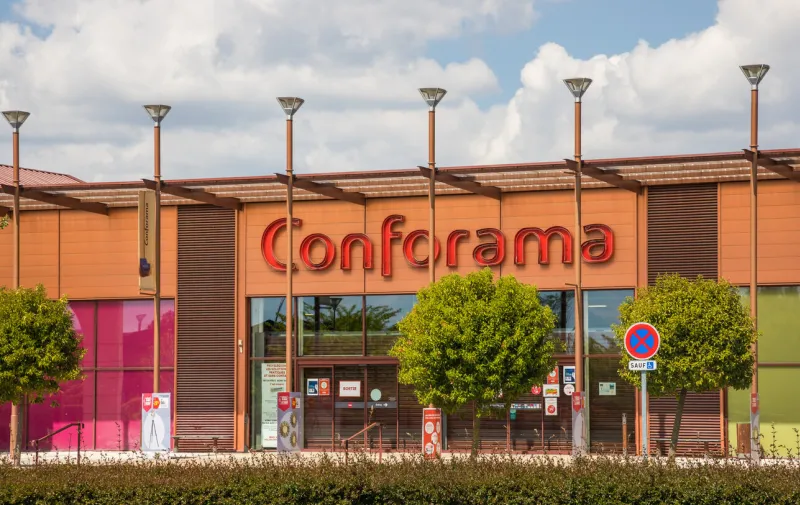 front of conforama home furnishings store in rives d'arcins commercial center in begles, france