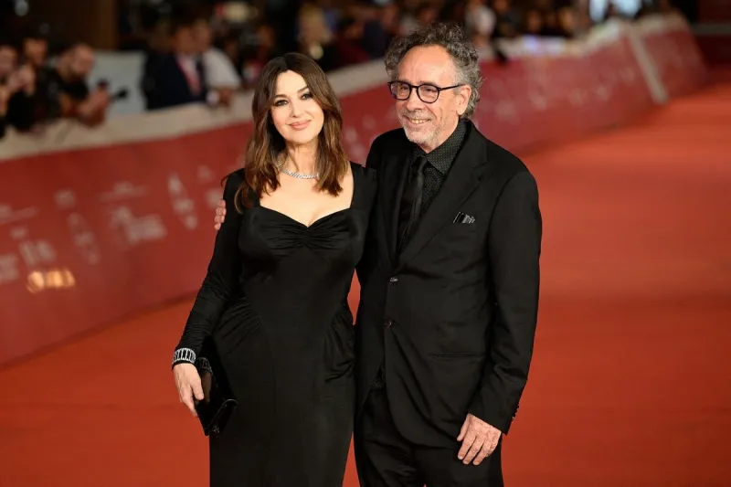 monica bellucci et tim burton foulent le tapis rouge - rome