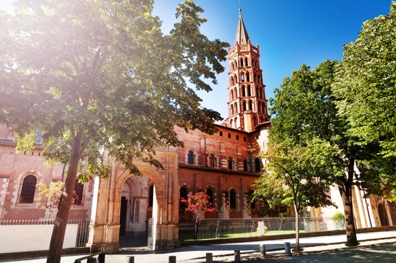basilica of saint-sernin in summer, toulouse, france