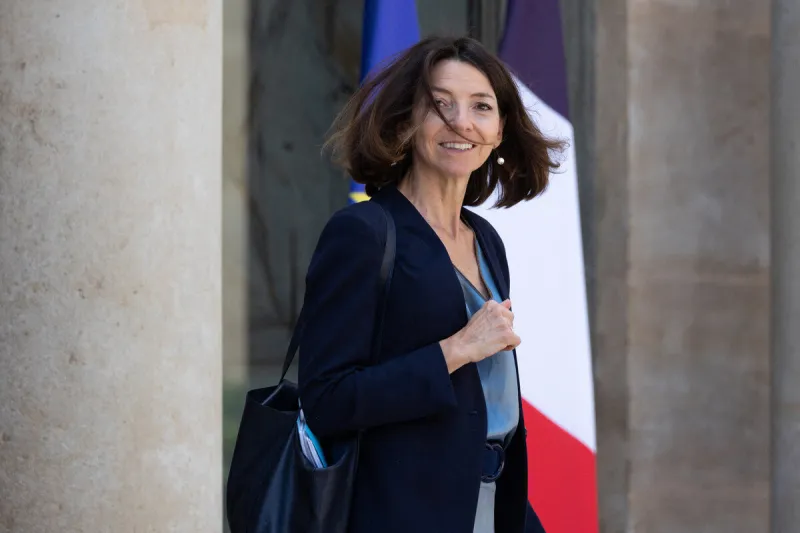 french secretary of state laurence boone leaves after taking part in the weekly cabinet meeting at the elysee presidential palace in paris on july 29, 2022 photo by raphael lafargue abacapresscom , 819313 031 paris france