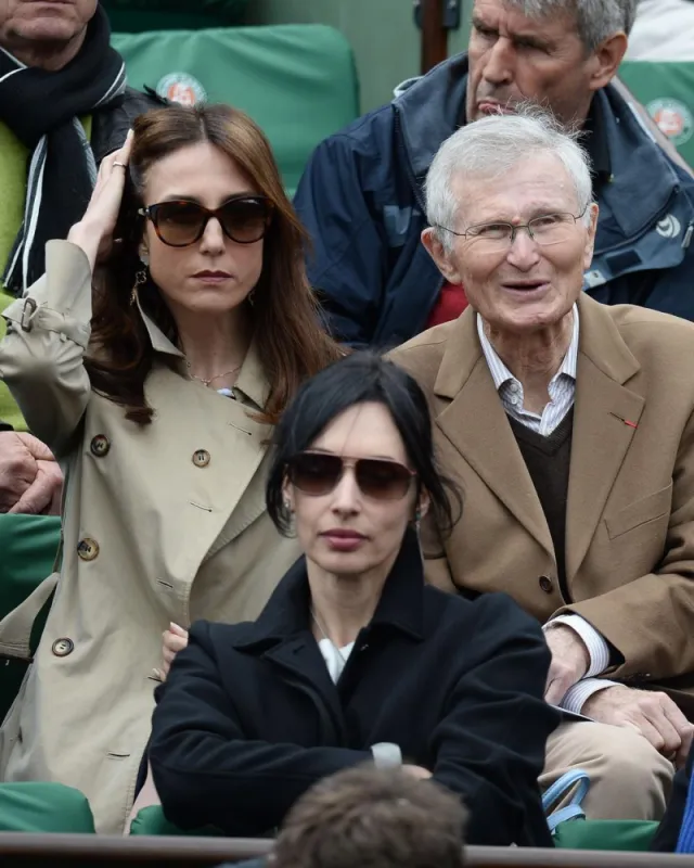 elsa zylberstein and her father watch a game during the first round of the french tennis open at roland-garros arena in paris, france on may 27, 2014 photo by laurent zabulon abacapresscom , 449727 018 paris france