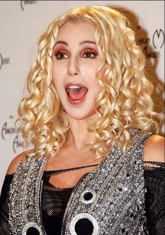 © jeff kravitz all action abaca 31549-3 los-angeles-ca-usa, 09 01 2002 cher at the american music awards