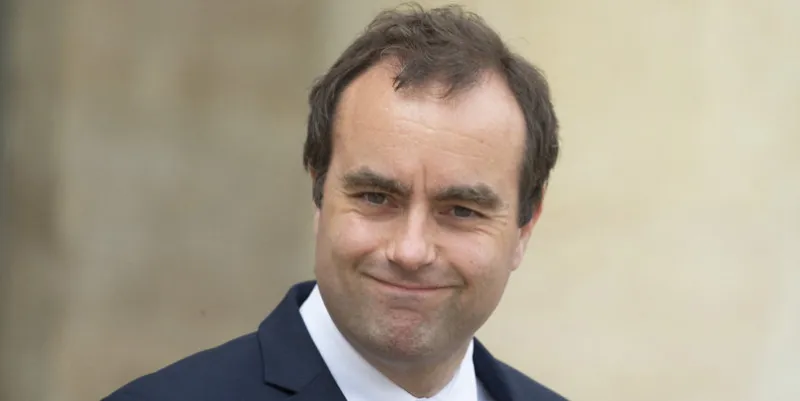 weekly cabinet meeting - paris