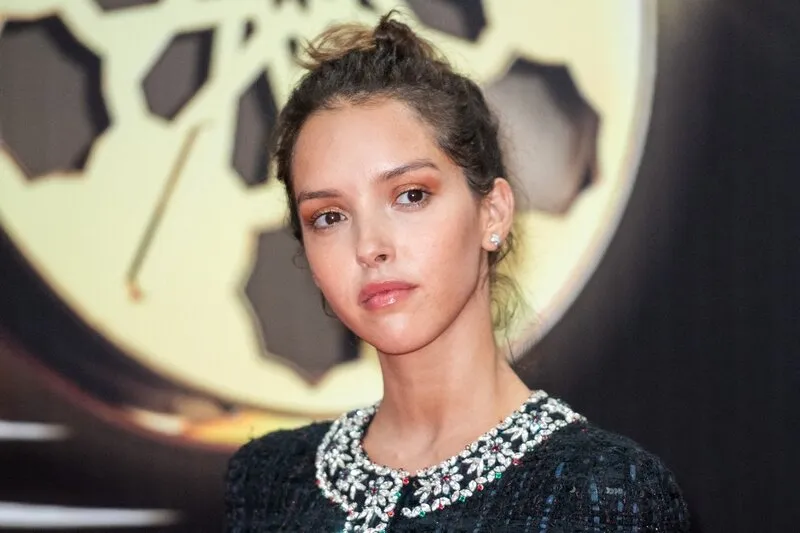 lyna khoudri assiste au tapis rouge du 20e anniversaire du festival dans le cadre du 20e festival international du film de marrakech à marrakech, au maroc, le 25 novembre 2023 photo par aurore marechal abacapresscom