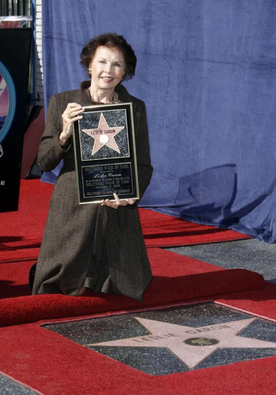 leslie caron honoré avec une étoile sur le hollywood walk of fame à hollywood blvd 6153 a eu lieu à los angeles, ca, usa le 08 décembre, 2009 photo tony dimaio abacapresscom (photo leslie caron)
