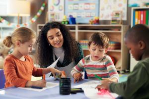 Pesticides : un établissement scolaire sur quatre exposerait plus de 1,7 million d’élèves à un niveau élevé de contamination 