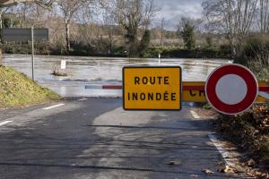 panneau route inondée