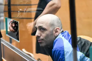 Procès en appel : Cédric Jubillar conteste son isolement et menace de ne pas comparaître