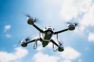 Disparition de Madoua, 3 ans, atteint d'autisme : drones, bateaux et équipes au sol mobilisés sans relâche