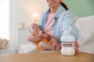 Lait infantile contaminé : un premier cas lié confirmé chez un nourrisson hospitalisé en France