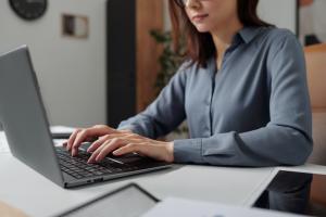 Facturation électronique obligatoire : une amende de 50 € par facture non conforme prévue à partir de 2026