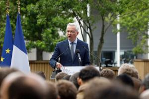 cérémonie d'adieu de bruno le maire - paris