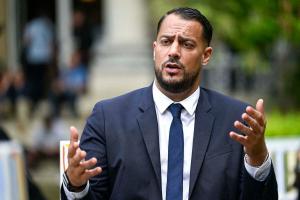 sébastien delogu de la france insoumise lfi lors d'une journée d'accueil des nouveaux députés à l'assemblée nationale après le second tour des élections législatives, à paris, france le 9 juillet 2024 phot oby victor joly abacapresscom