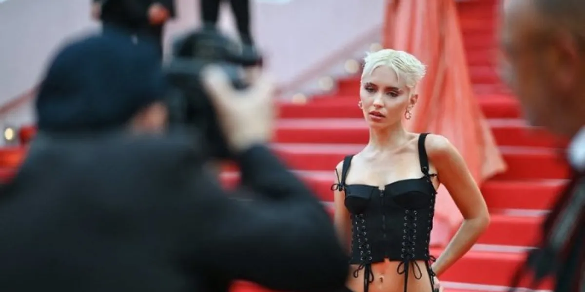 iris law attending the screening of forever young (les amandiers) during the 75th annual cannes film festival at palais des festivals on may 22, 2022 in cannes, france photo by franck castel abacapresscom , 811061 095 cannes france