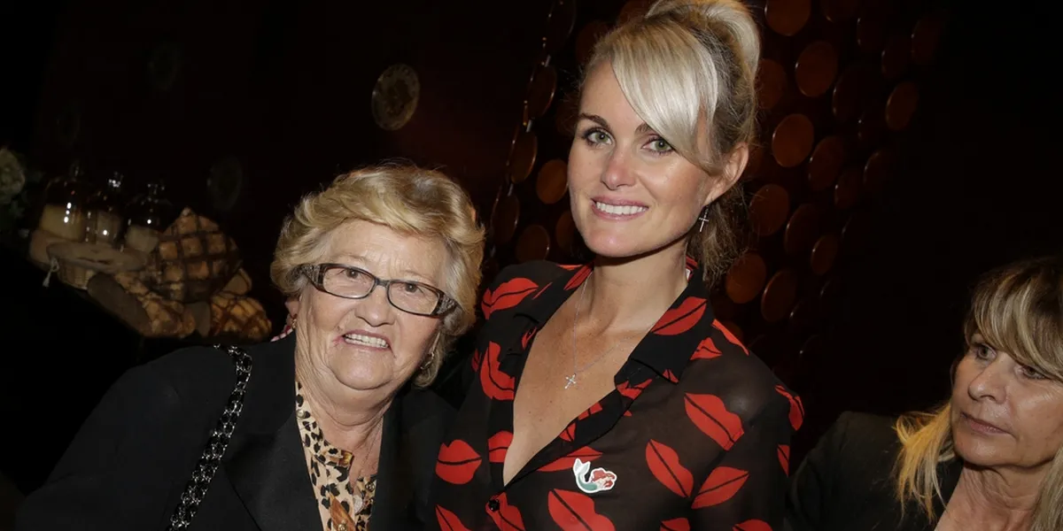Laeticia Hallyday et sa grand-mère
