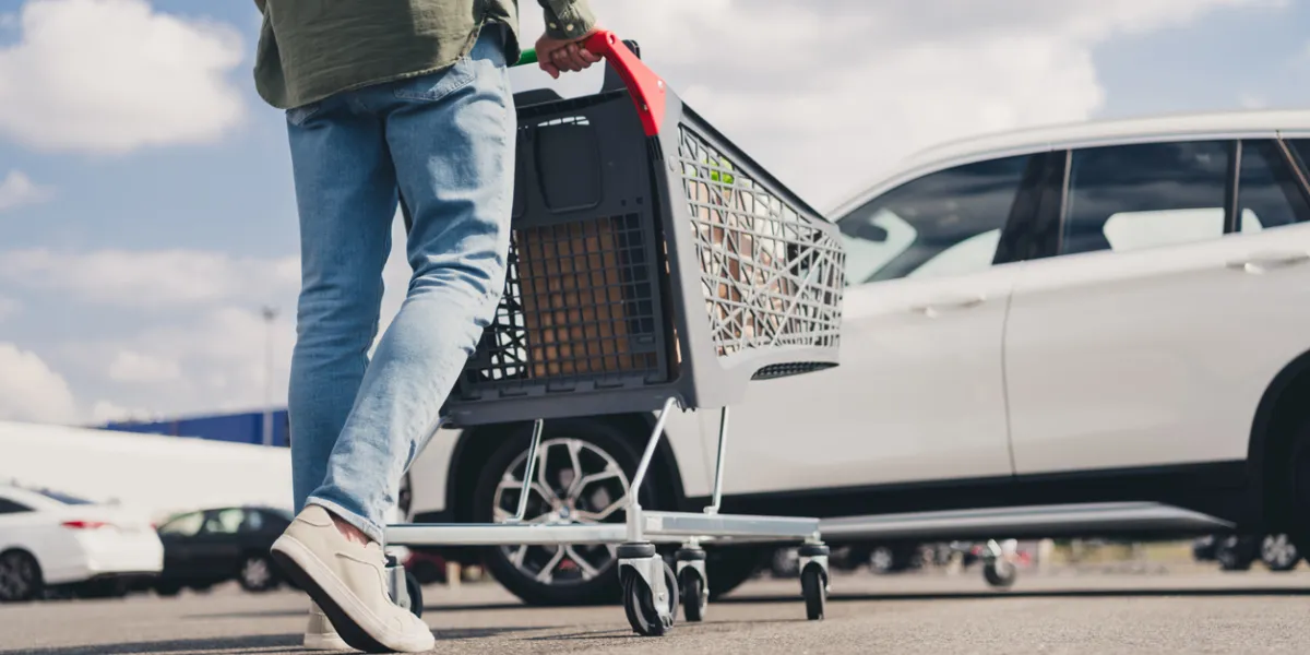 Chariot de courses parking