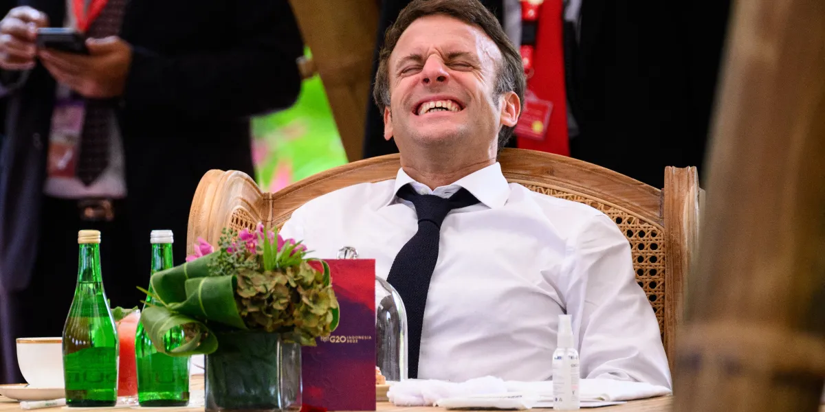 Macron fou rire