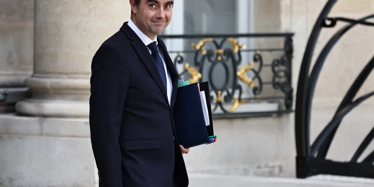 Sébastien Lecornu annonce la suspension de la réformes des retraite