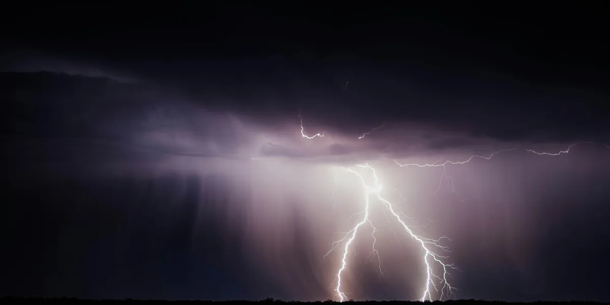 Alerte orages : 42 départements placés en vigilance