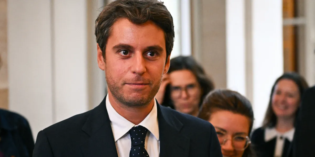 Retraite : les 5 points majeurs qui séparent le projet d'Attal de la réforme actuelle