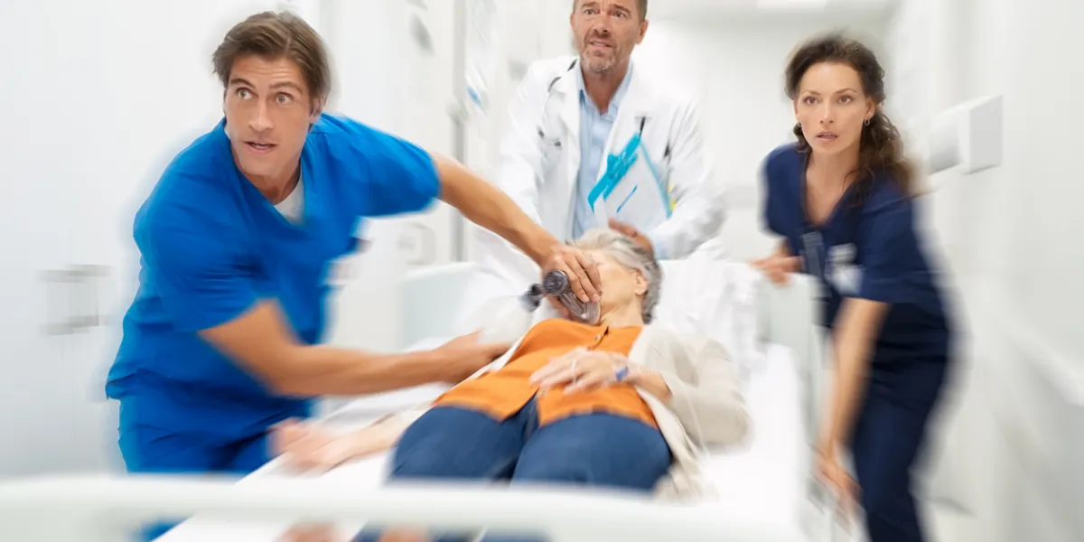 Femme âgée urgences