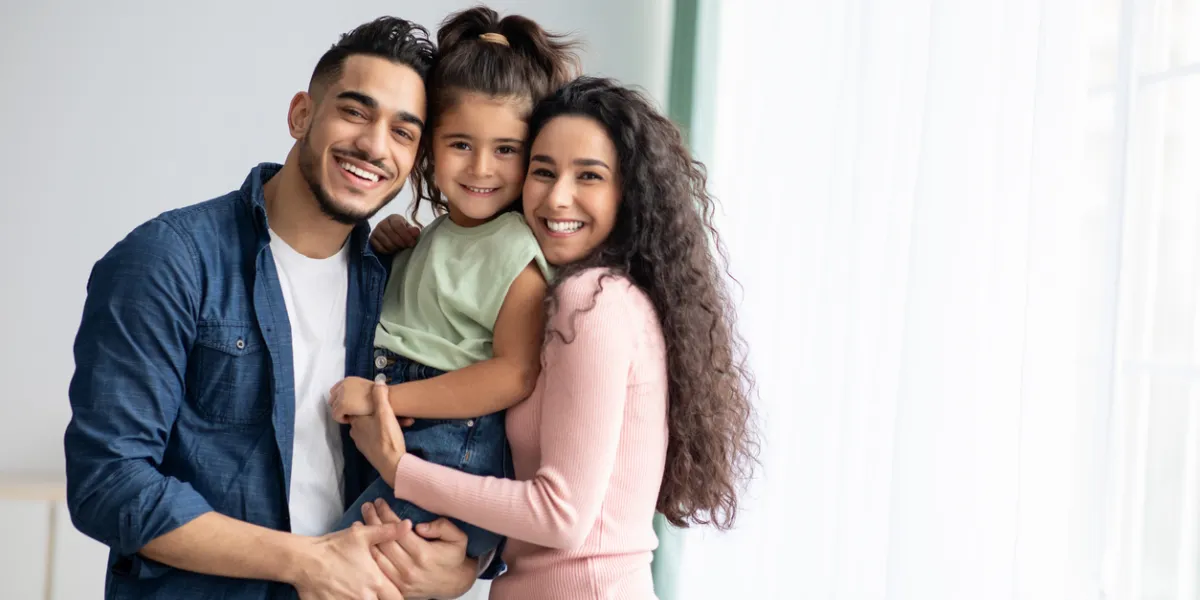 CAF : combien touche une famille sans emploi face à une famille au Smic ? 