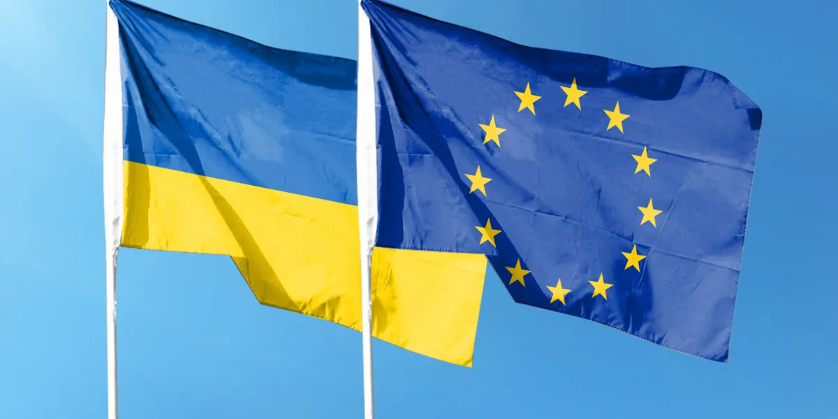 Drapeaux UE et Ukraine