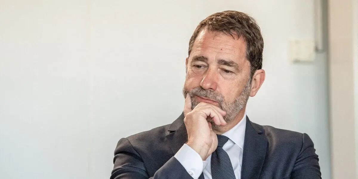 Dans le prochain numéro de "Complément d’enquête", Véronique Louwagie raconte comment l’ancien ministre de l’Intérieur Christophe Castaner l’a sollicitée afin de contribuer à la "dédiabolisation" de la plateforme asiatique d’ultra fast fashion