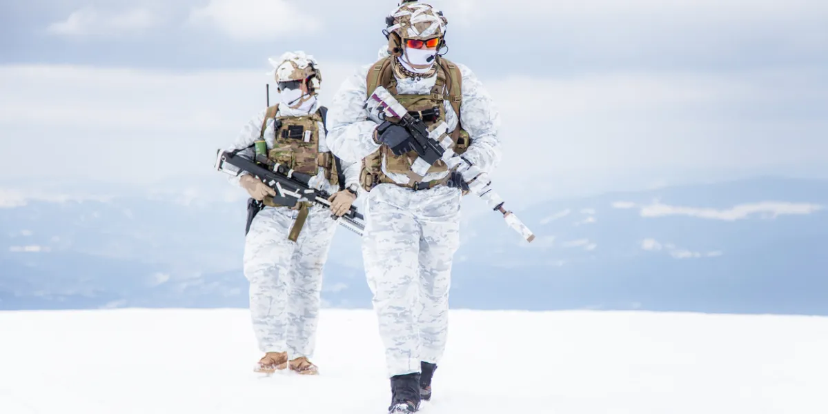 Soldat dans la neige Arctic Angels