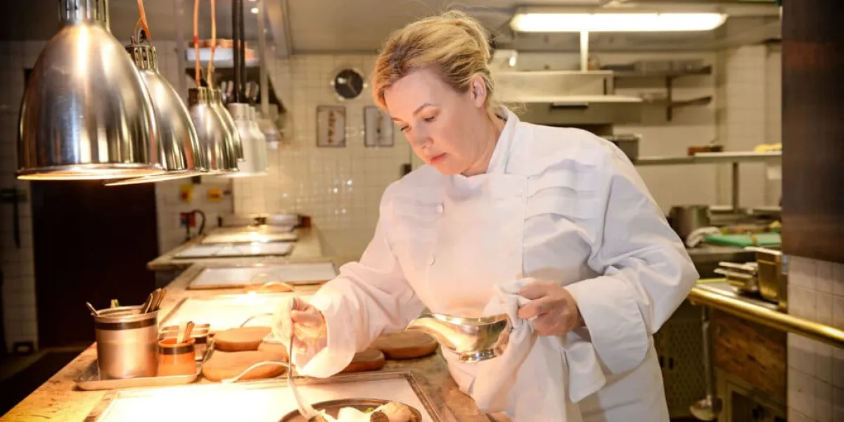 Hélène Darroze : quand elle n’est pas à Londres, elle partage le quartier de Catherine Deneuve