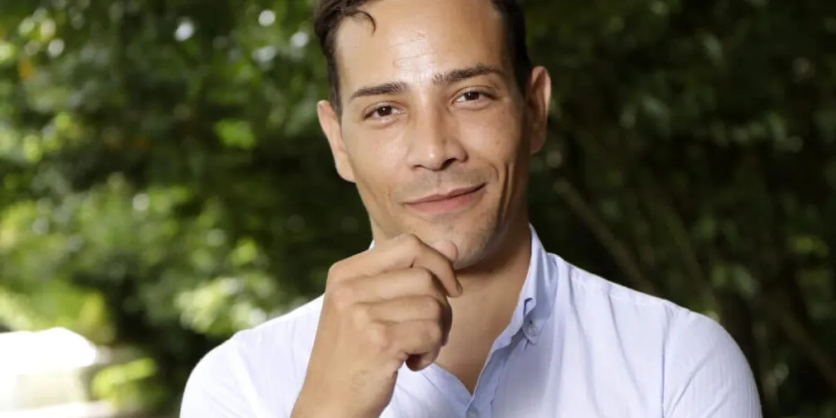 Steevy Boulay en couple avec Laurent Ruquier ? Sa réponse sans détours