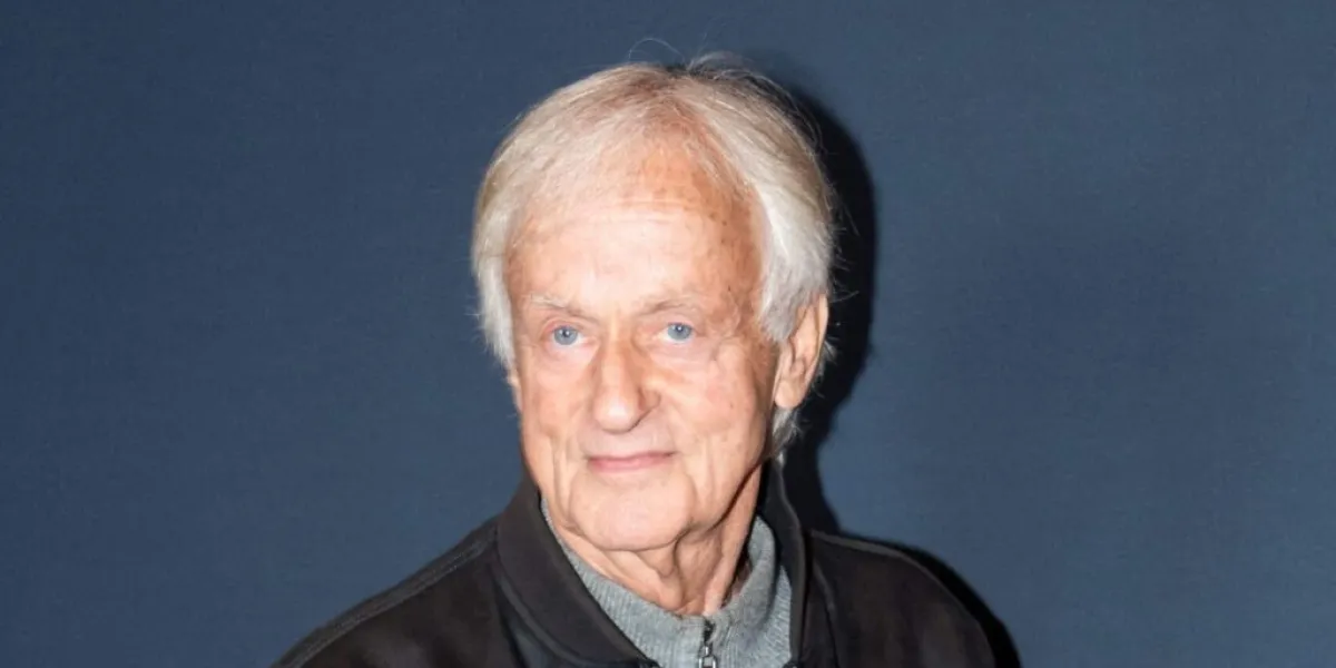 Dave absent des Enfoirés, il tacle Marine, Helena et Pierre : "Ils prennent le dernier qui a gagné la Star Ac"