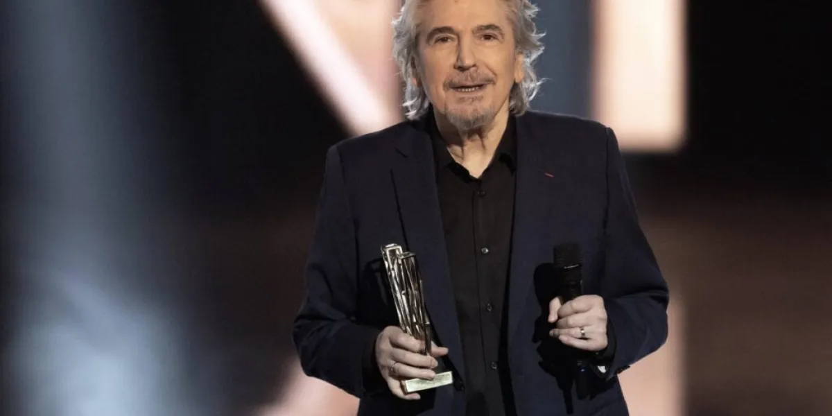 Serge Lama dit tout sur sa jambe gauche qui le lâche et l’erreur qu’il aurait pu commettre