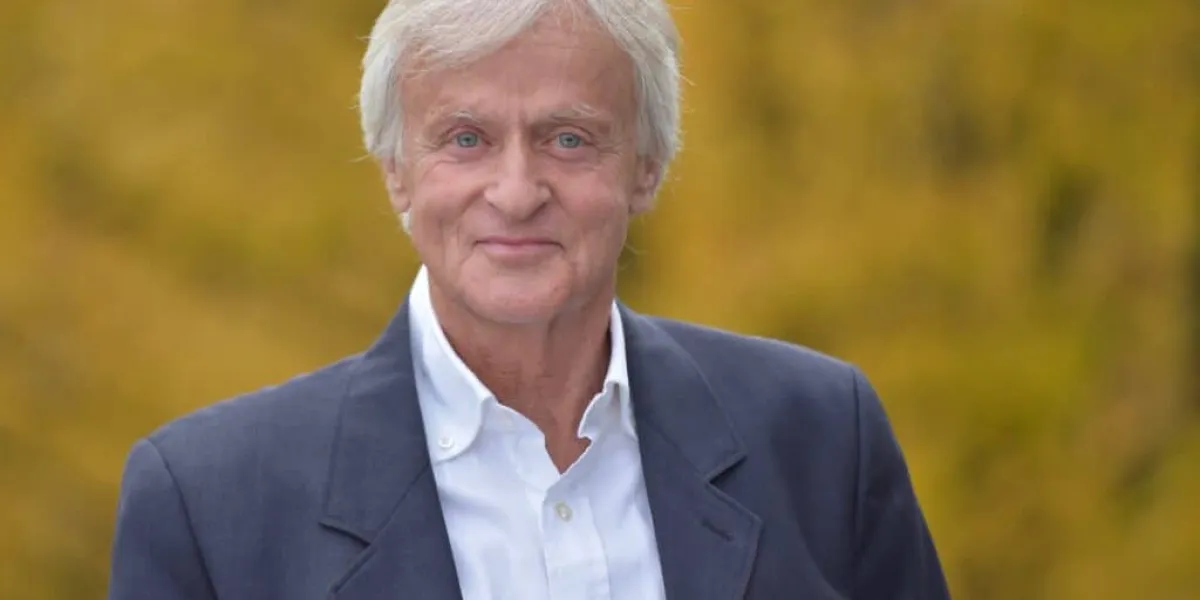 Les Enfoires : les anciens candidats de la Star Academy violemment taclés par Dave, la production intervient