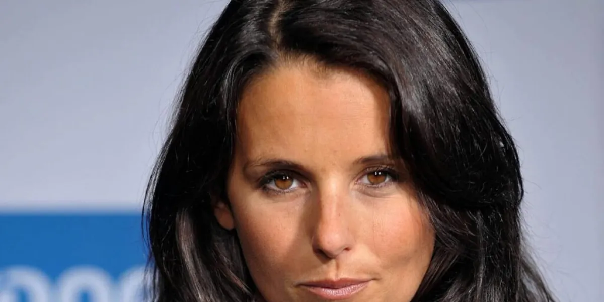 Faustine Bollaert : Nolwenn Leroy a chanté la station balnéaire bretonne où elle possède une maison