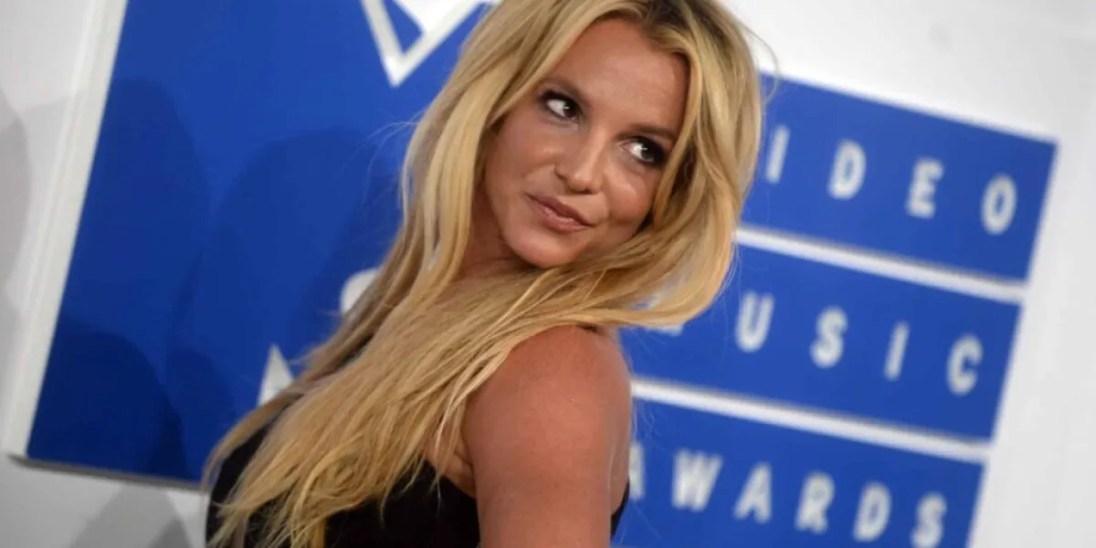 Britney Spears a renvoyé ses coachs de sobriété quelques semaines avant son arrestation pour conduite en état d'ivresse