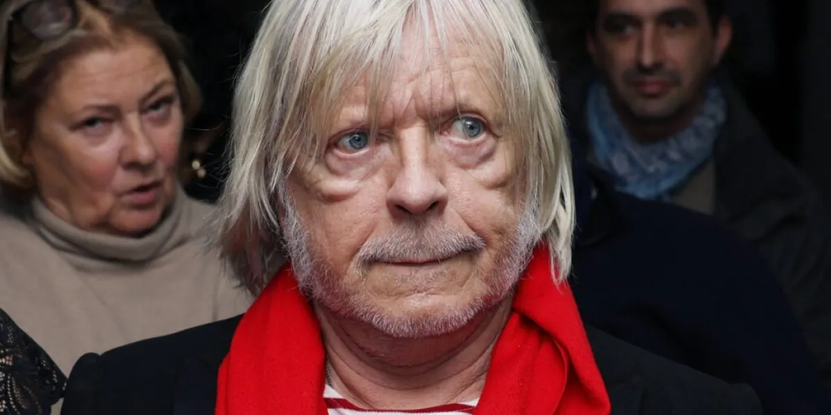 Renaud, toujours en forme, mais bien (bien) remonté à la dédicace de son livre à Paris