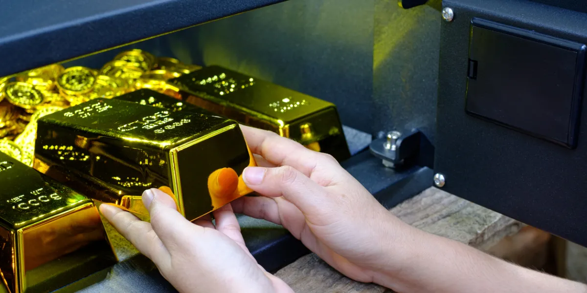 Drôme : un retraité dépouillé de 635 000 € en lingots d’or à son domicile