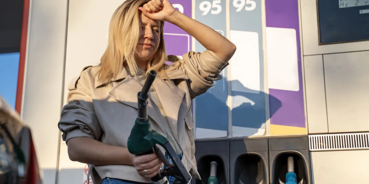 Femme station-service