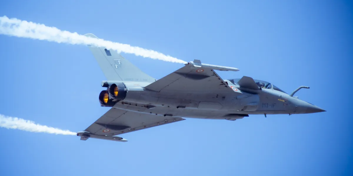 Guerre au Moyen-Orient : combien coûtent les opérations françaises, avec un Rafale à 20 000 euros de l’heure ?