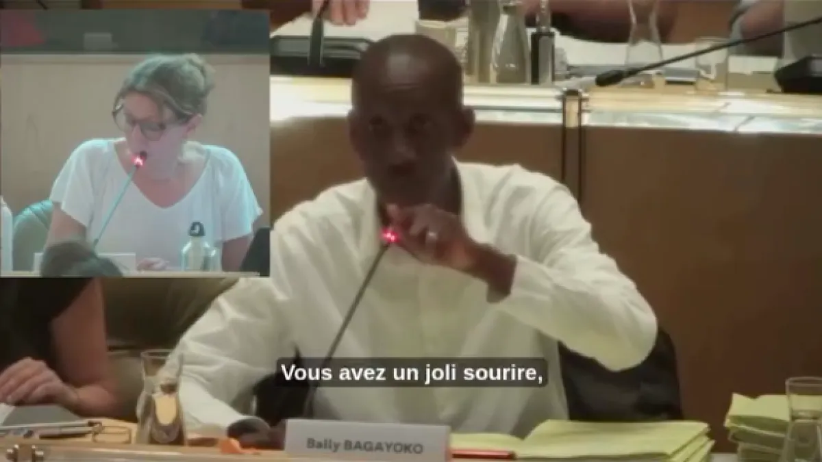Vous avez un joli sourire. 